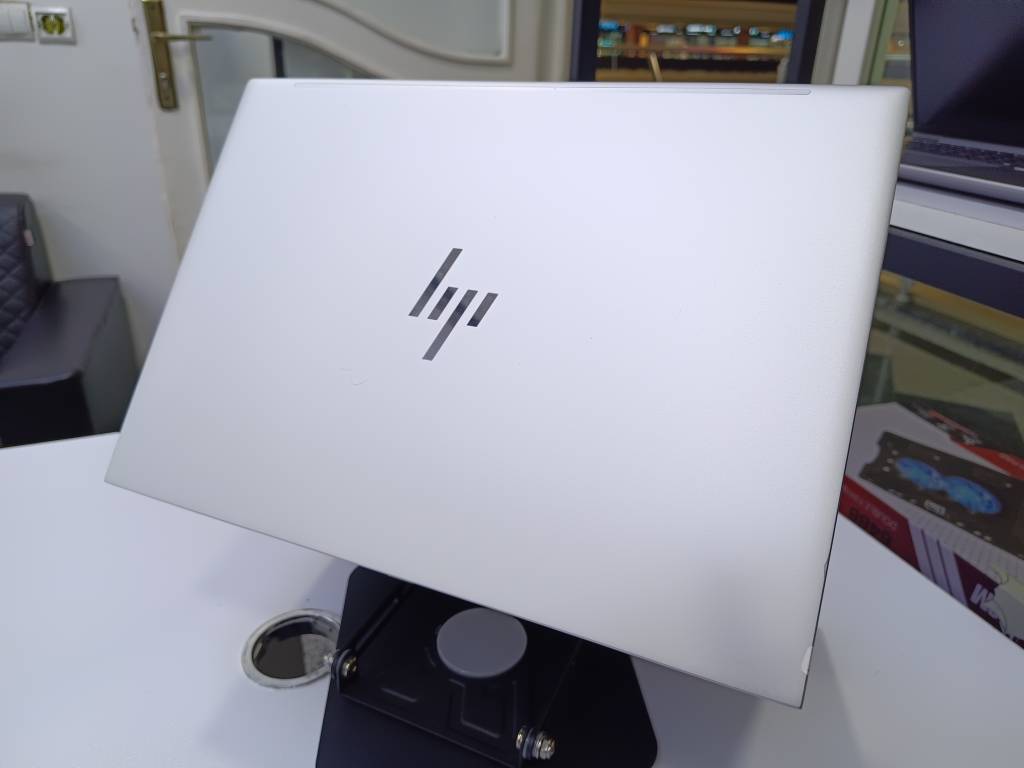 hp EliteBook 860 G10