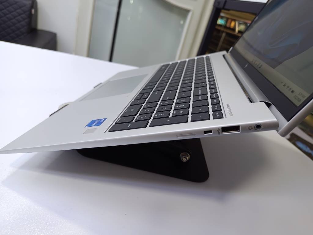 hp EliteBook 860 G10 - تصویر 4
