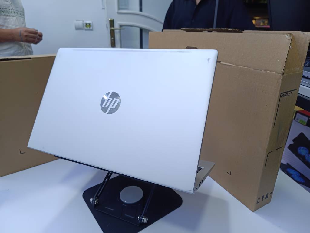 HP ProBook 450 G9
